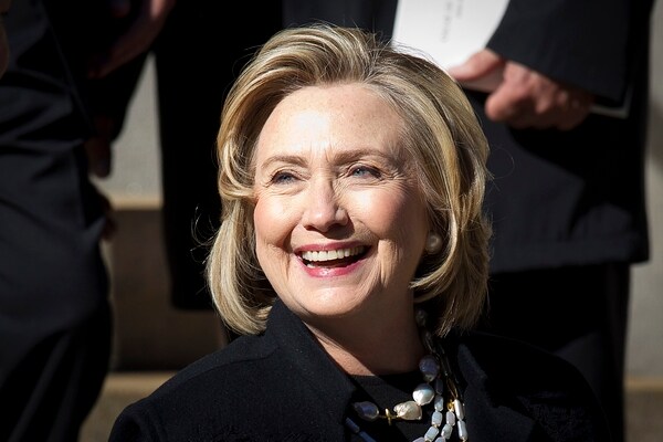 Wall Street Ready to Embrace Hillary (With Open Checkbooks)