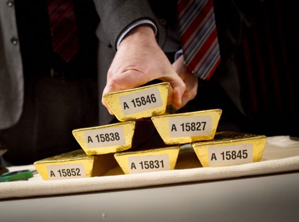 Barrick Sees Up to $3 Billion in Impairments on Lower Gold