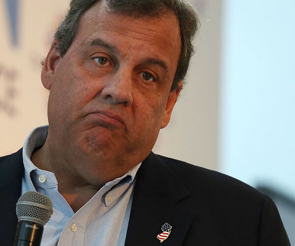 Chris Christie's Beach Trip Earns Voters' Scorn