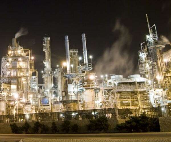 us manufacturing comprises 60 percent of exports 