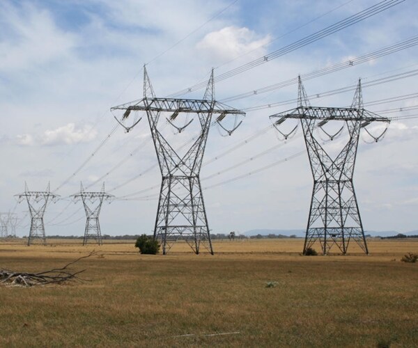 Buffett: Wind, Solar Power Competition Challenges Utilities