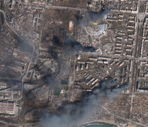 Russian Air Strikes Wreak Havoc on Mariupol, Turning Ukrainian City to 'Ashes'