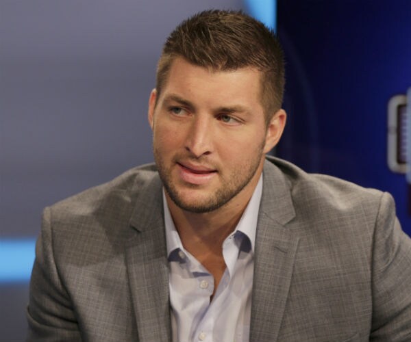 Liberty U. Stokes Students With Laughs, Song and Inspiration