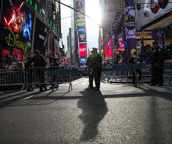 Bernard Kerik: 'Outrageous' Cutting $90M From NYC Anti-Terrorism 