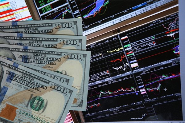 Dow's 'Death Cross' Pattern 'Ominous'