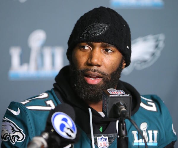 Malcolm Jenkins' Signs Talk for Him on Nixed Eagles' White House Visit