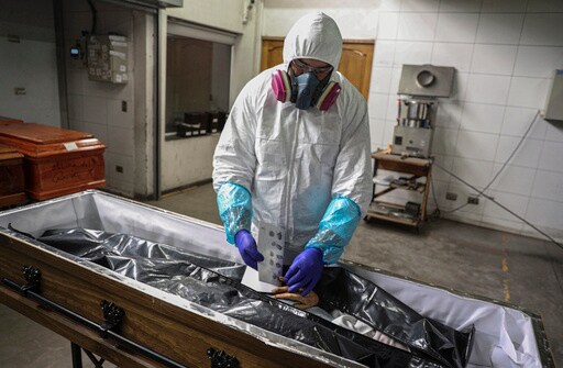 Countries Struggle to Draft 'pandemic Treaty' to Avoid Mistakes Made During COVID