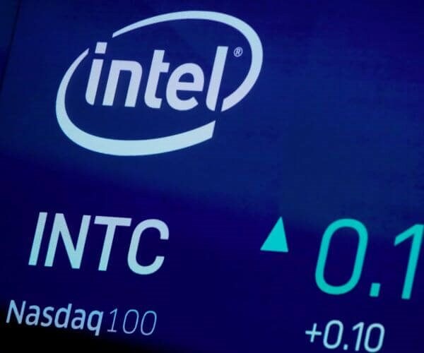 Intel Slashes Employee, Exec Pay Up to 15%