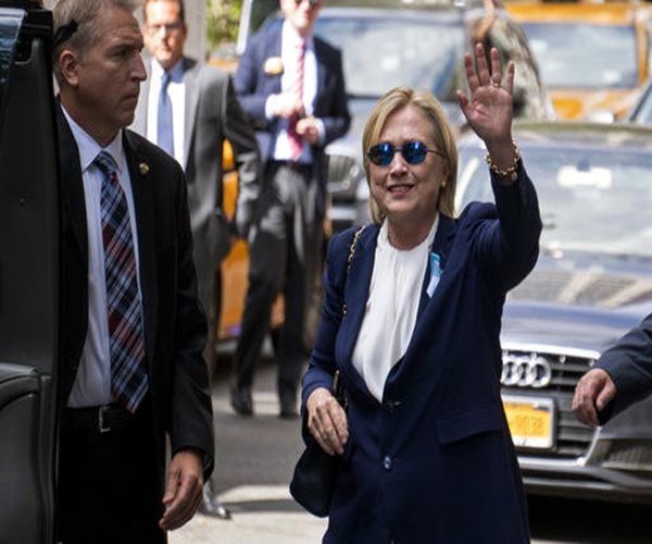 Doctors: Pneumonia Is Serious but Clinton Should Bounce Back