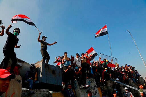 Iraqi Protesters Seize Key Square in Baghdad