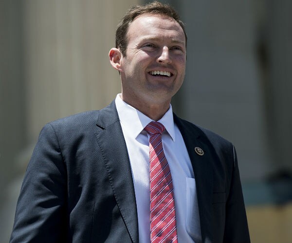 Dems Seek Funds to Pursue Big 'Wave' in Senate Races