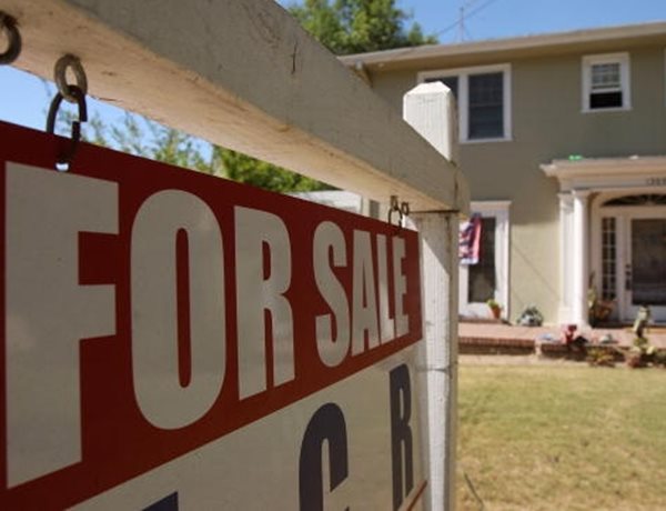 New Home Sales Rebound 2 Percent on Jump in West