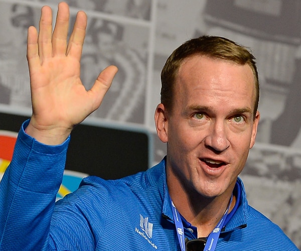 Peyton Manning's Papa John's Sell-Off Beats NFL Buzzer