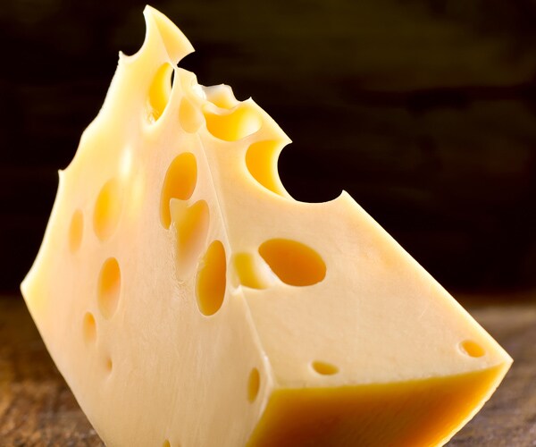 Cheese Heart Study Goes Against Earlier Research on Dairy