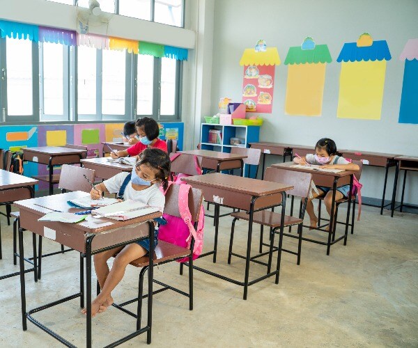 NYC Delays Start of School Year to Do More Virus Safety Prep