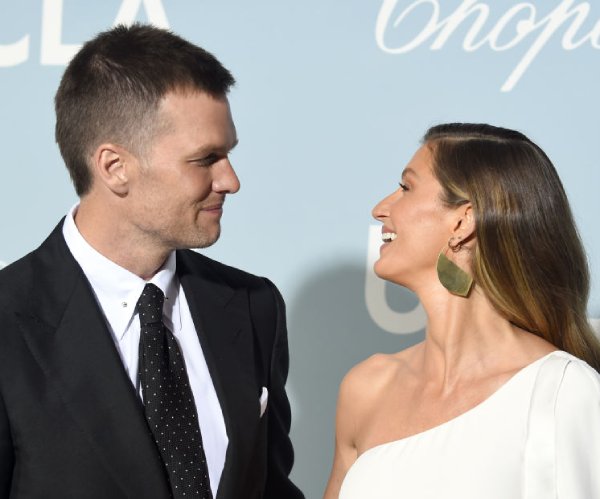 tom brady and gisele bündchen attending a gala