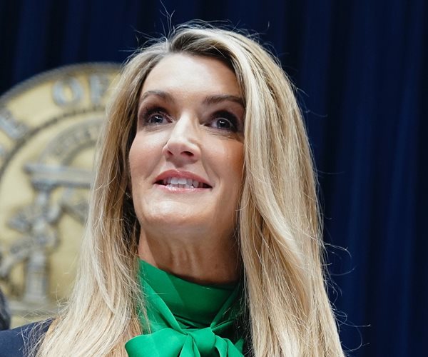 Georgia Governor Defies Trump, Picks Loeffler for US Senate 