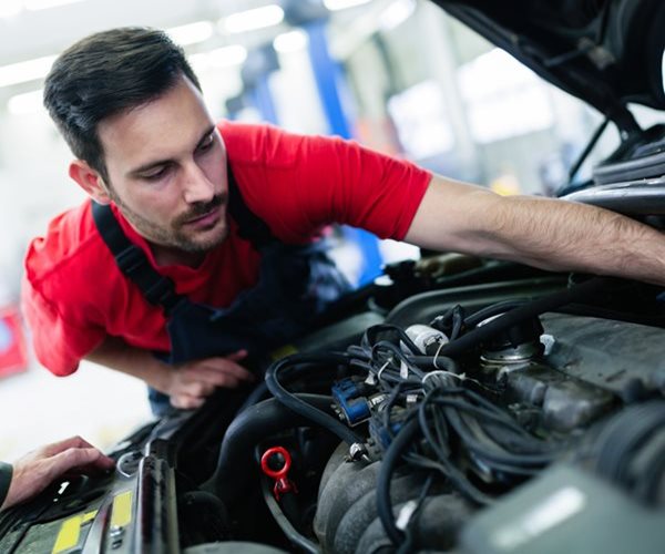 Lauren Fix, The Car Coach: How to Find a Reliable Mechanic - Don't Get Scammed Again