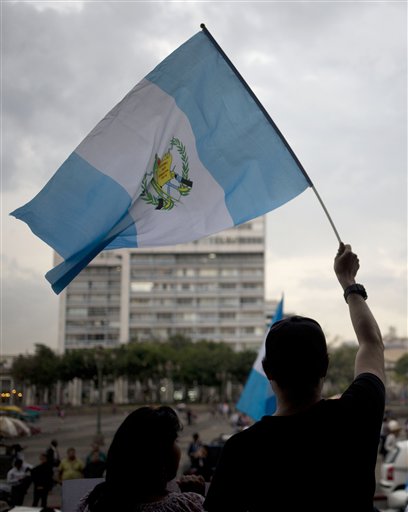 Guatemalan Prosecutors Urge President to Resign amid Scandal