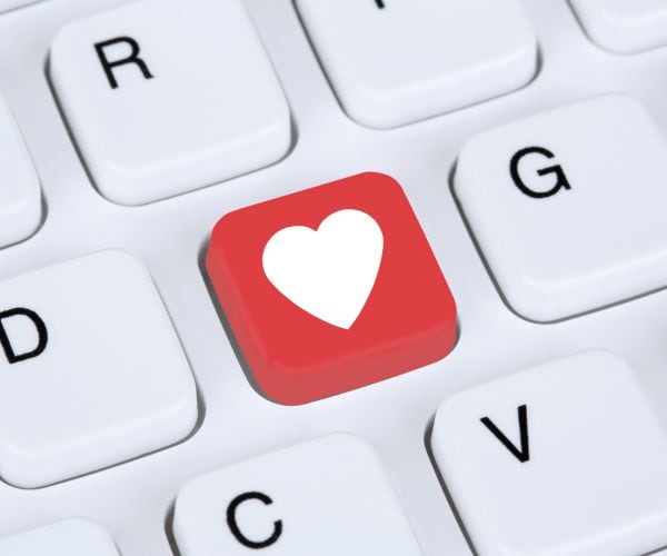 Romantic Mixed Messaging: How to Recognize Rejection