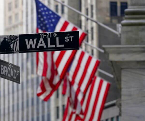 Futures Rise on Soft Landing Optimism, China Stimulus