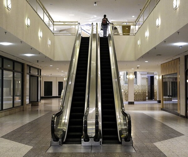 $700 Million CMBS Portfolio Is On the Brink as Malls Collapse