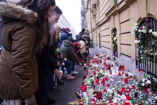 Hungary: Teacher Hailed for Saving Lives in Fiery Bus Crash