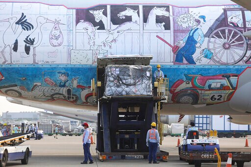 Taiwan Gets First Pfizer-BioNTech Vaccines after long Delay