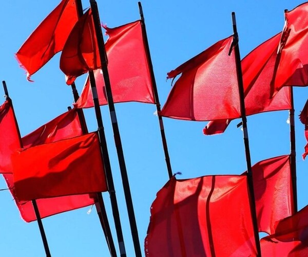 5 Red Flags Emerge With Record-High Stocks Brushing Aside Political Turmoil