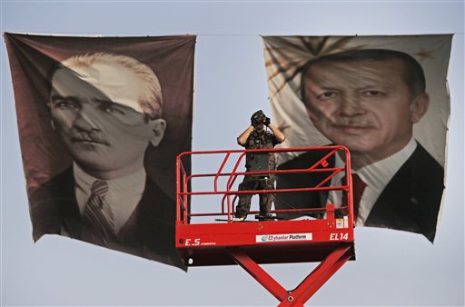 Turkey's Erdogan Takes Gamble with New Elections