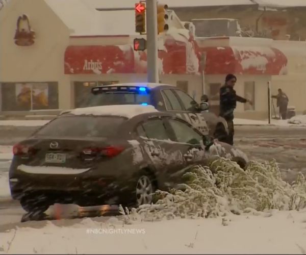 Midwest Snow Storm Hits, Packing High Winds, Tornado Warnings