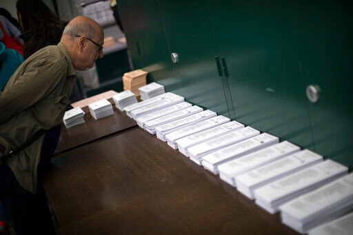 Deeply Divided, Spaniards Vote with Eye on Far-right's Rise