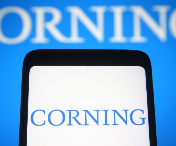 Corning to Build New Arizona Optical Cable Factory