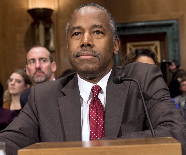 Dems Question Carson's Qualifications to Be Housing Chief