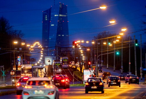 IMF: Prolonged High Inflation Dims Outlook for World Economy