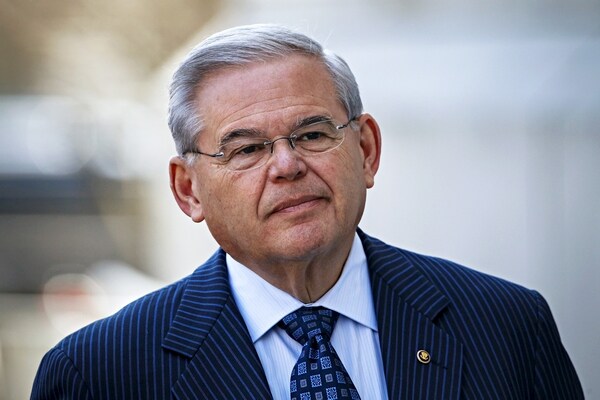 Potential Hurdles Await Prosecutors in Menendez Case