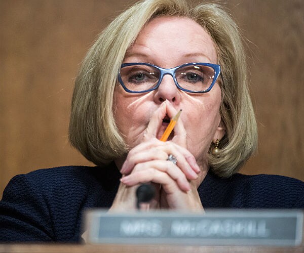 Sen. McCaskill Considering Trump's Cabinet Picks 'Individually'