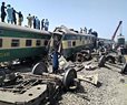 Pakistan Express Trains Collide, Killing at Least 51