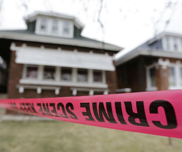 Kerik: How Trump Can End Chicago's Savage Crime Wave