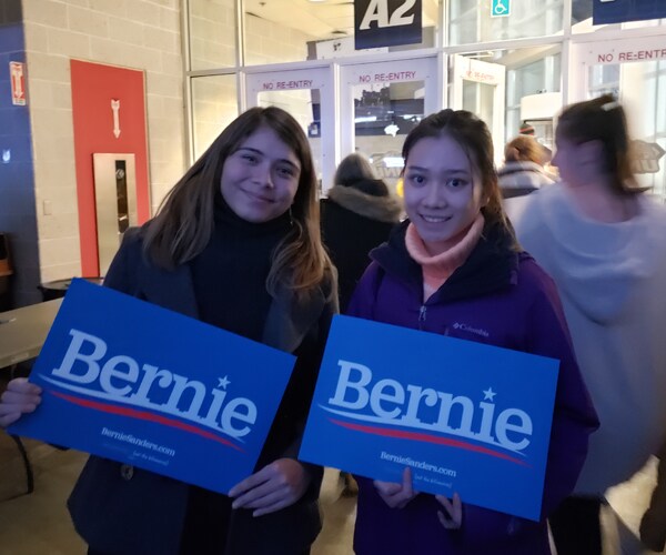 high school students micaela entivero of argentina and uyewqiao jing of malaysia