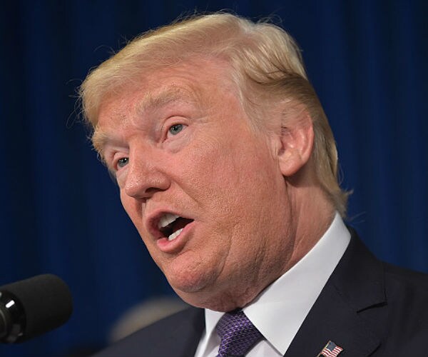 Trump Urges Senate Intel Panel to Take Up 'Fake News Networks'