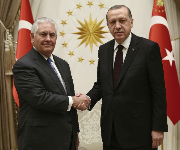 Tillerson Meets Turkey's Erdogan for 'Open' Talks After Weeks of Strain