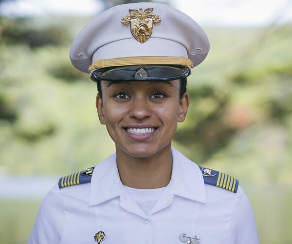 Simone Askew Is First Black Woman to Lead West Point Cadets