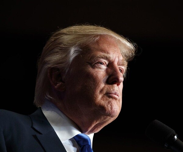 Trump Walks Business-Politics Tightrope on Cuba After Castro