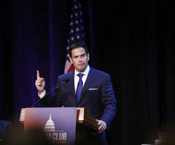 sen. marco rubio speaks during a Forum Club in florida
