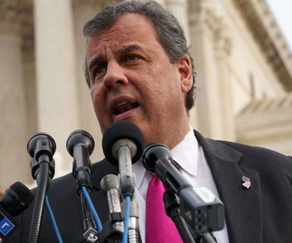 Chris Christie Joins Chorus Slamming Woodward Book