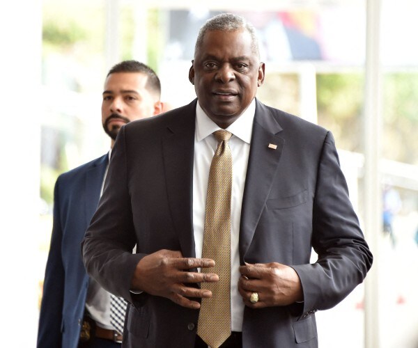 us secretary of defense lloyd austin 