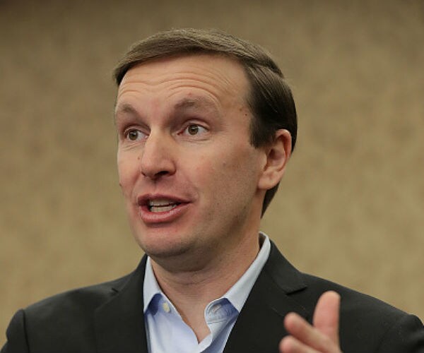 Sen. Chris Murphy: Trump 'Scared of Russia'