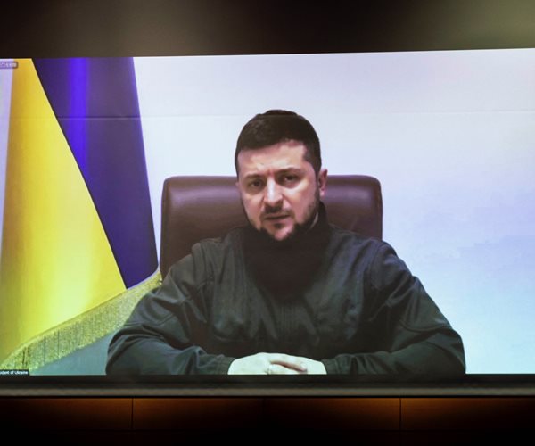Ukraine's Zelenskyy Asks Japan to Boost Sanctions Pressure on Russia
