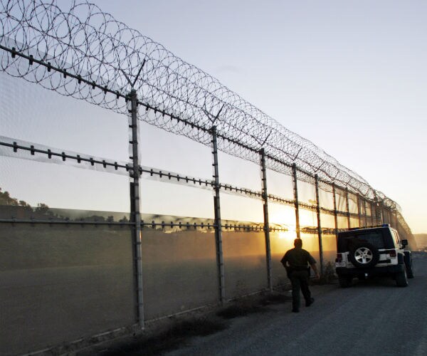 Border Wall Could Leave Some Americans on 'Mexican Side'